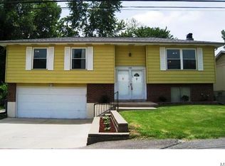 326 Kinswood Ln, Saint Louis, MO