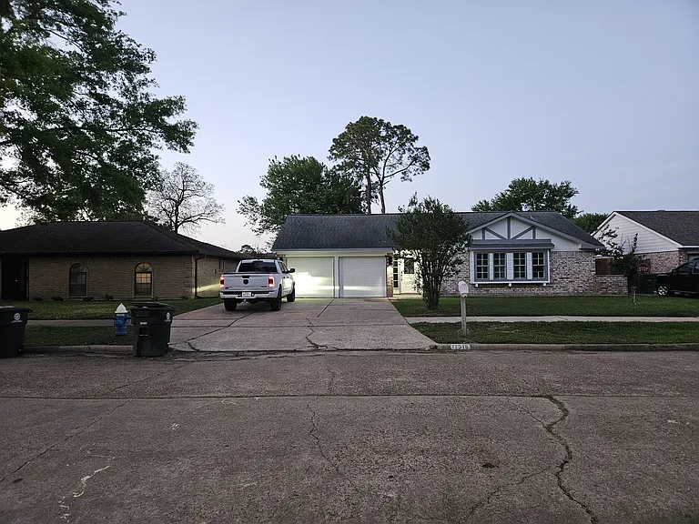 11518 Larkdale Dr — Photo 1