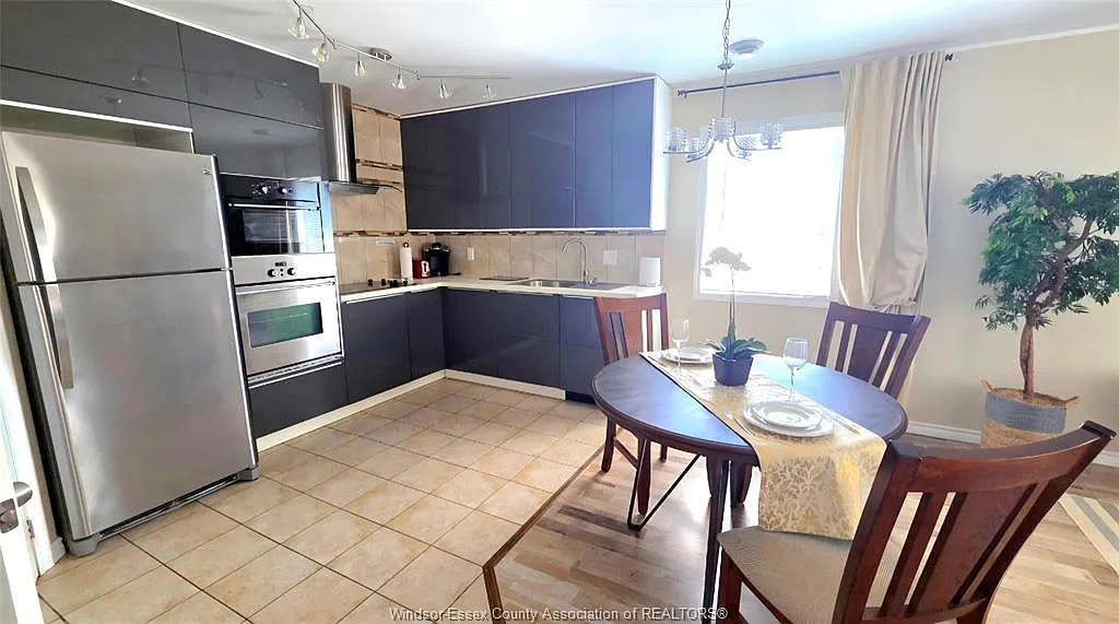 2 bed, 1.5 bath, $2,200 — Photo 4