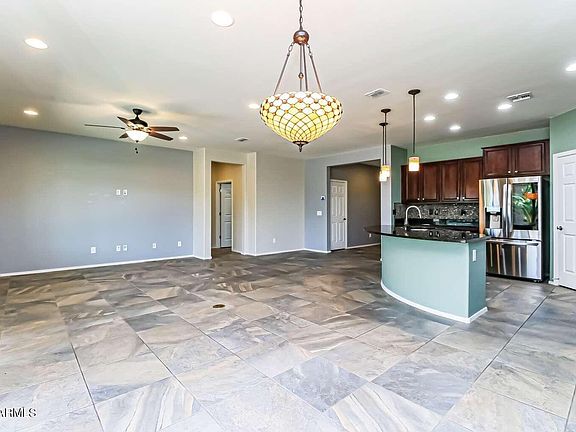4th image of 4261 N PRESIDENTIAL Drive