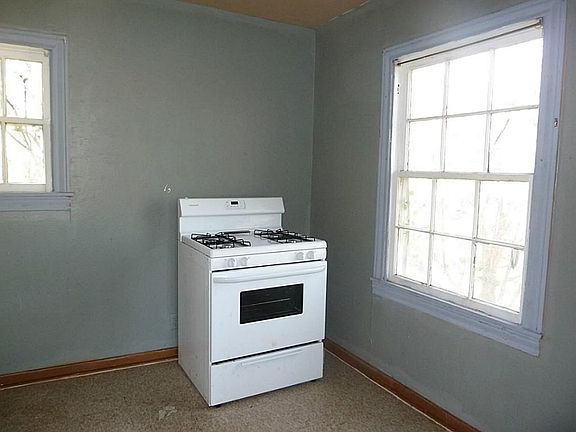 5th image of 6737 Avenue P #4