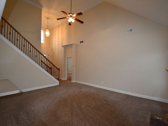3rd image of 4586 Town Manor Dr