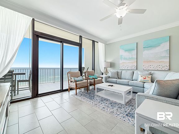 4th image of 533 E Beach Blvd #10B4
