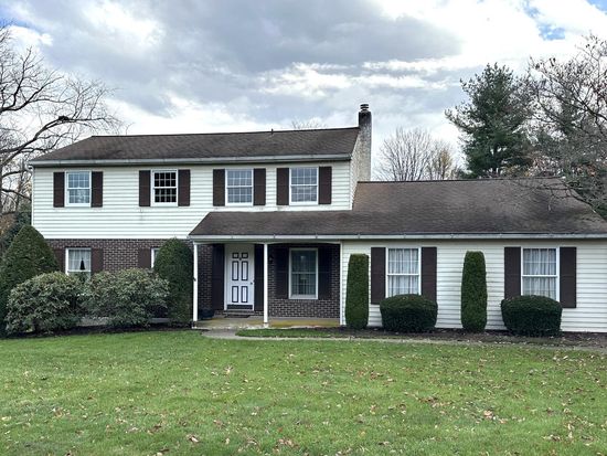 2004 Evergreen Dr, Perkasie, PA 18944