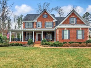 16331 Fox Creek Forest Dr, Moseley, VA 23120