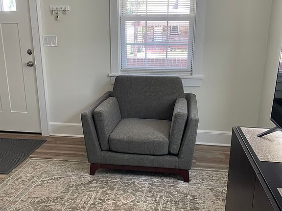 4th image of 122 Brunswick Pl Floor 1