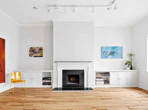 13 East 69th Street image 2 of 15