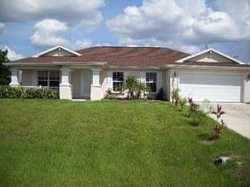 1st image of 635 NE Juanita Pl