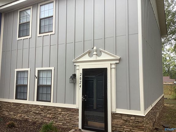 2nd image of 2024 English Dr SW #2024