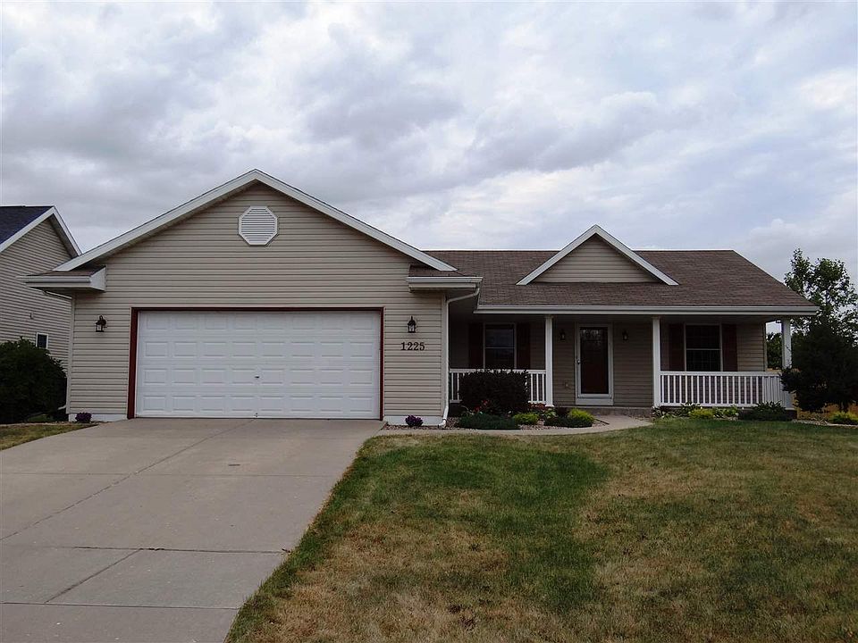 1st image of 1225 Bruin Ln