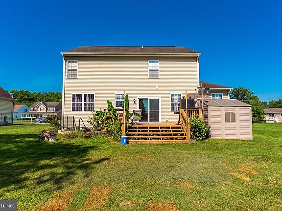 5th image of 21 Waterford Ln
