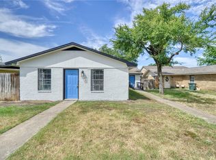 2807 Sprucewood St #B, Bryan, TX 77801