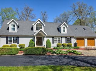 2770 S Crestview Dr, Winamac, IN 46996