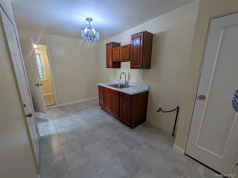 205-11 110th Ave #1 — Photo 11
