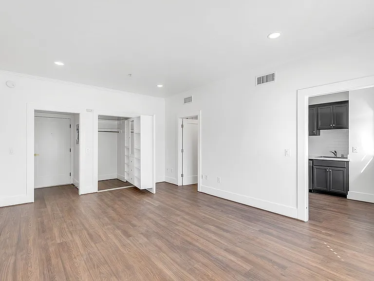 The Harlan Residences — Photo 75