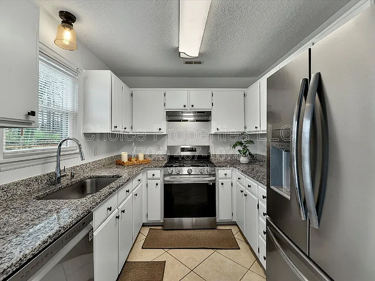 8413 Red Setter Ln — Photo 13