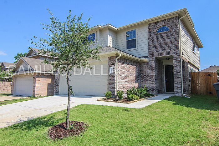 1st image of 221 Cliff Heights Cir
