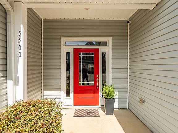 2nd image of 5500 Nur Ln