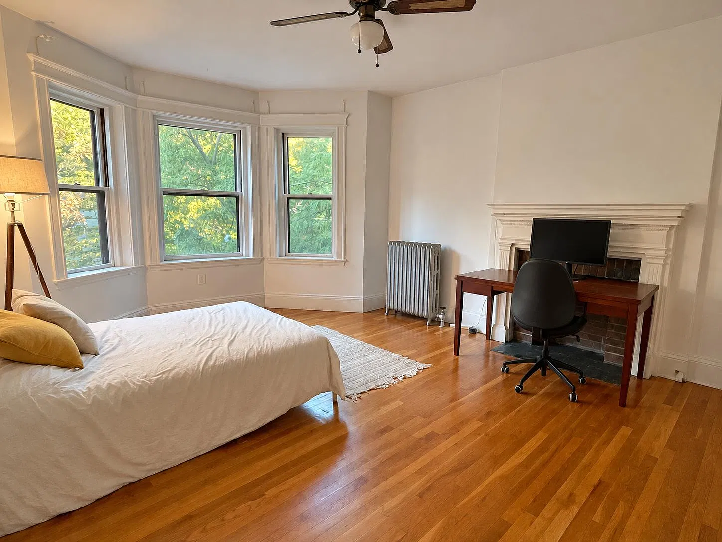 2 bed, 975 sqft, $3,600 — Photo 4