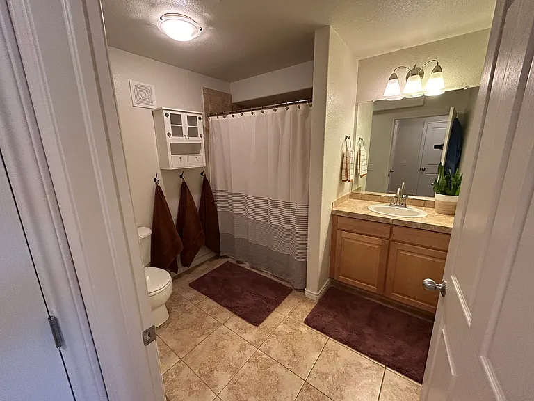 903 Chinle Ave #A — Photo 14