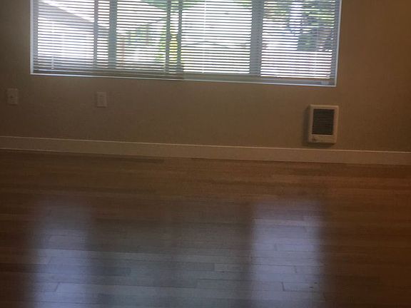 3rd image of 410-420 SW 154th St #201