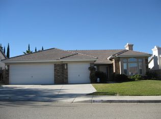 40429 Dunes Ln, Palmdale, CA 93551
