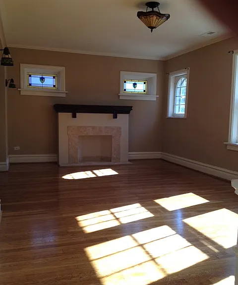 1206 Woodland Dr — Photo 2