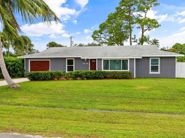 1434 SE Navajo Lane, Port St Lucie, FL 34983