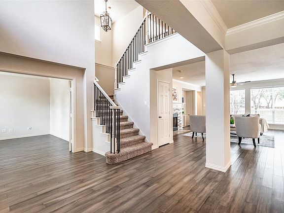 2nd image of 15610 Forest Creek Dr