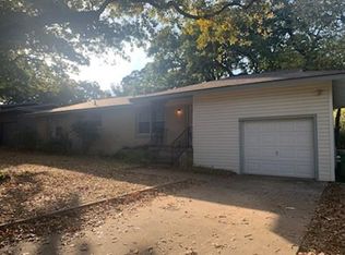 304 E Ellen Ave, Hurst, TX 76053