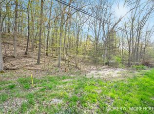 8000 Cascade Rd SE, Ada, MI 49301