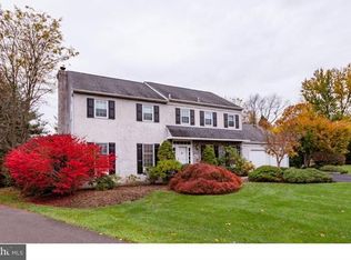 1375 Dawn Dr, Maple Glen, PA 19002