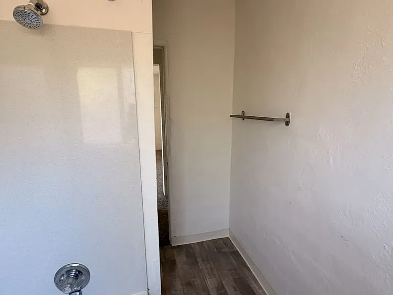 737 Morey Ave — Photo 10