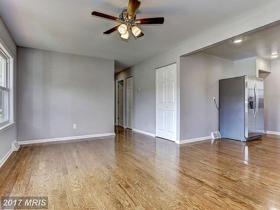 4th image of 1219 Leonard Dr