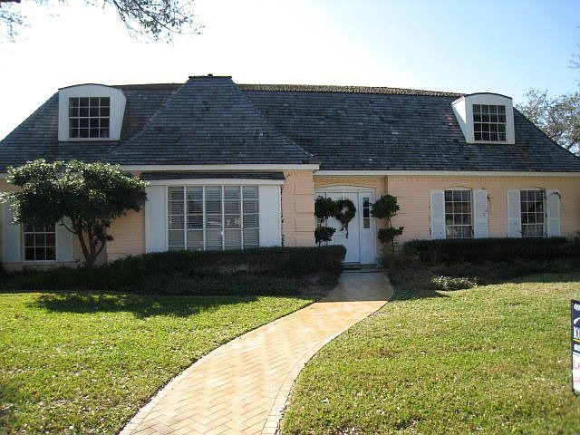1st image of 2609 Encina Cir