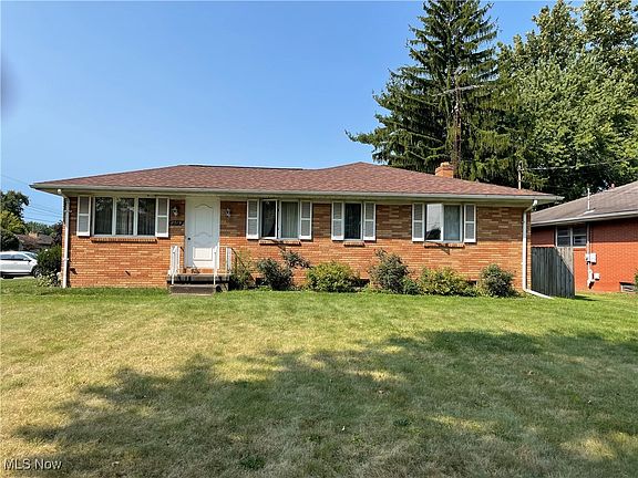4th image of 2519 Tod Ave NW