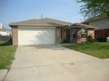 1st image of 225 Tanglewood Pl