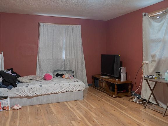 5th image of 1513 S Fairmount St