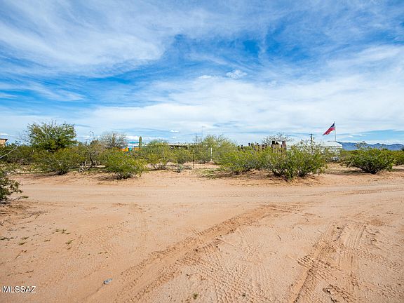 5th image of 15330 W Magee Rd