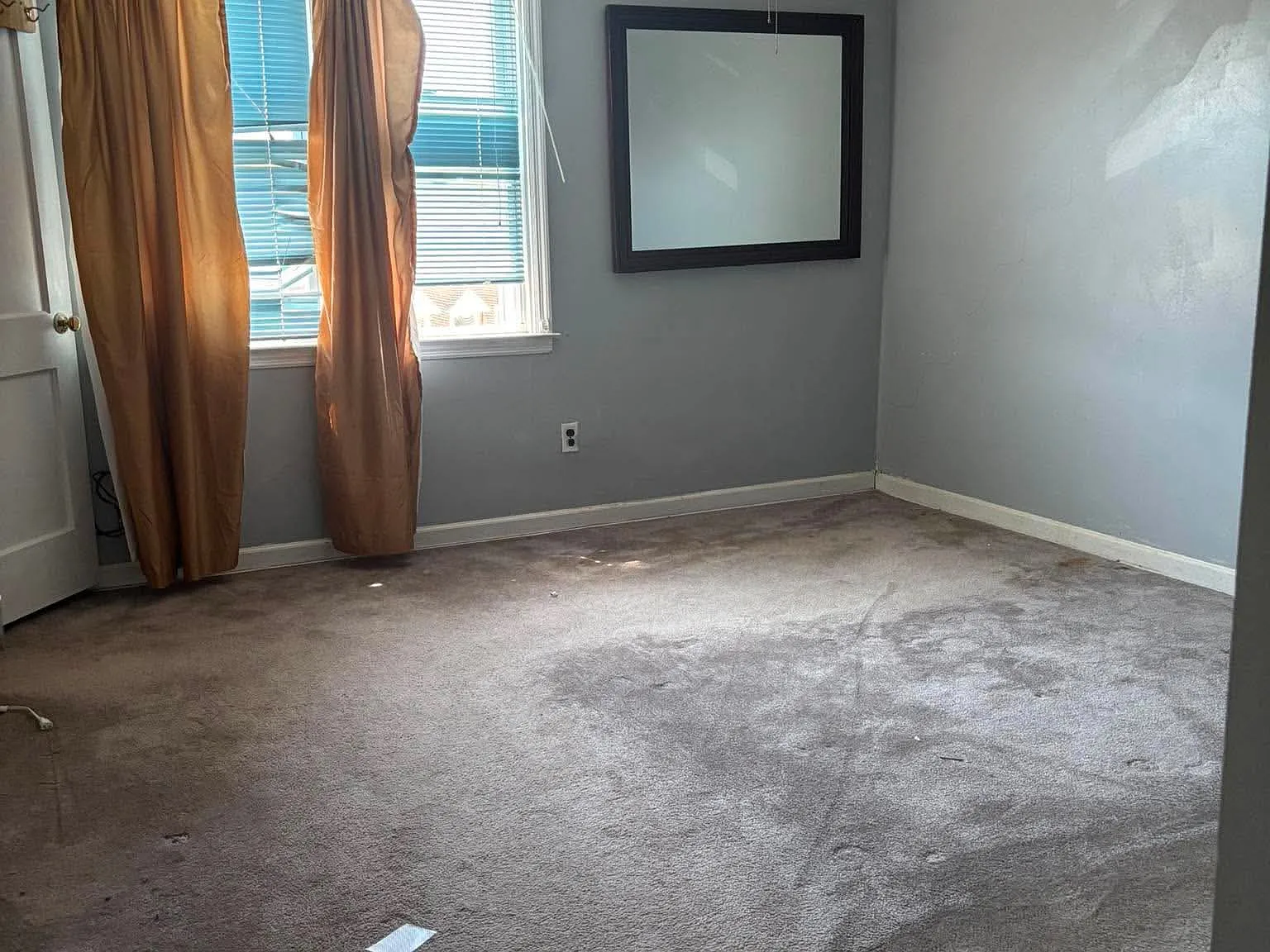3 bed, 1152 sqft, $1,900 — Photo 4