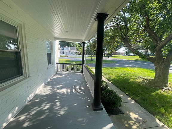 3rd image of 233 Morwood Rd #1