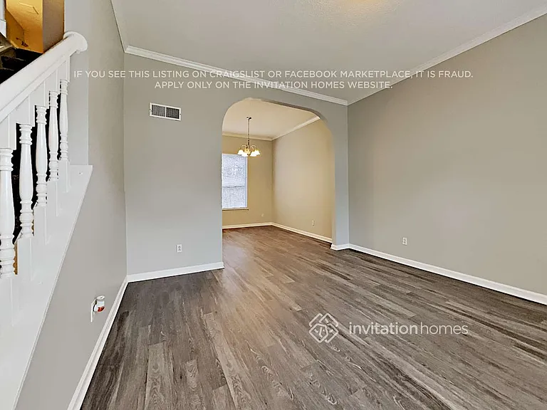 3939 Armitage Dr — Photo 6