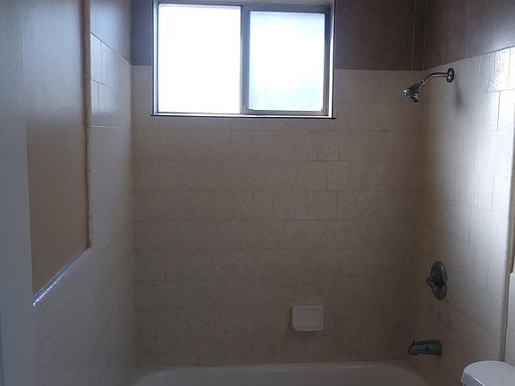 5th image of 3229 Puente Ave APT E