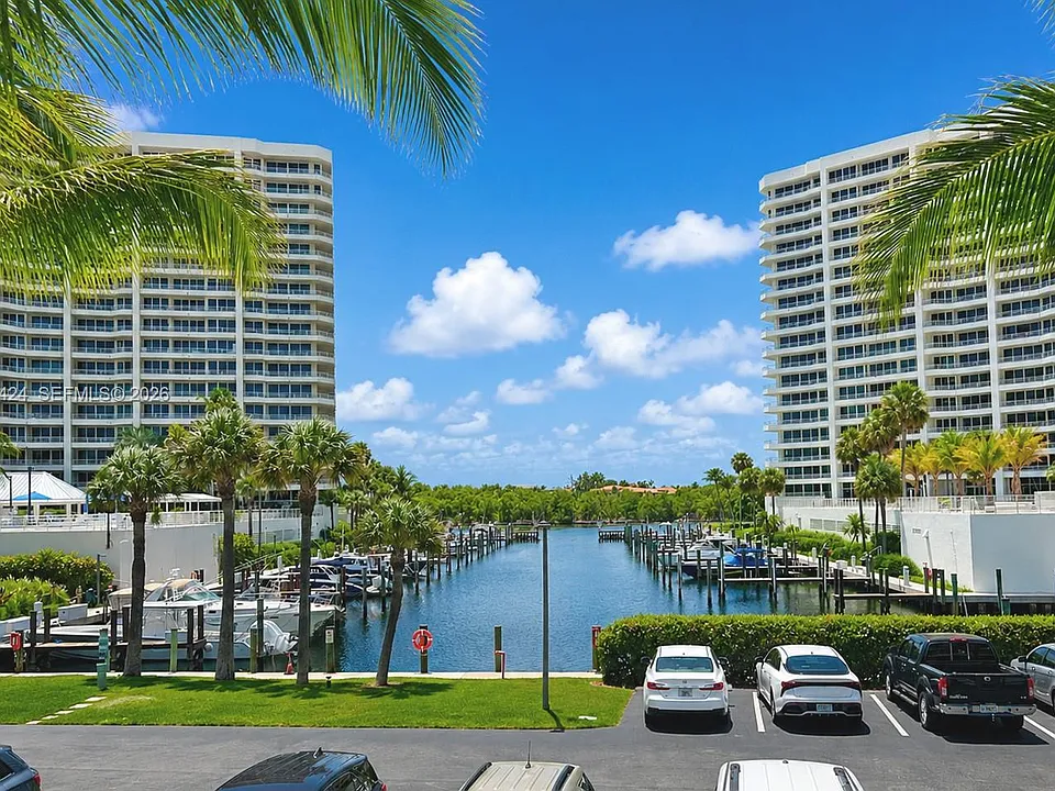 4101 N Ocean Blvd #205