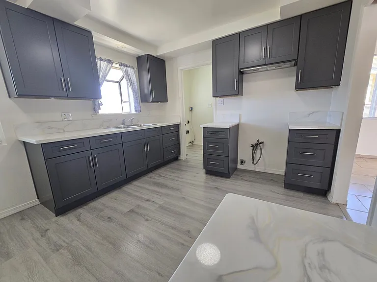1415 Boyden Ave — Photo 8