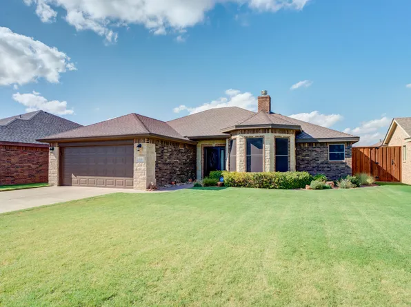 310 N 5th St, Wolfforth, TX 79382