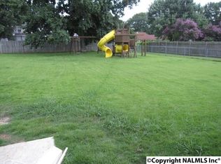 2108 Springdale Dr SW, Hartselle, AL 35640