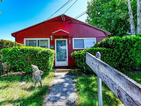 15 & B Ludlow Rd #A, Middletown, RI 02842