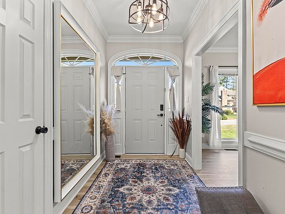 5th image of 209 Ashmore Ln