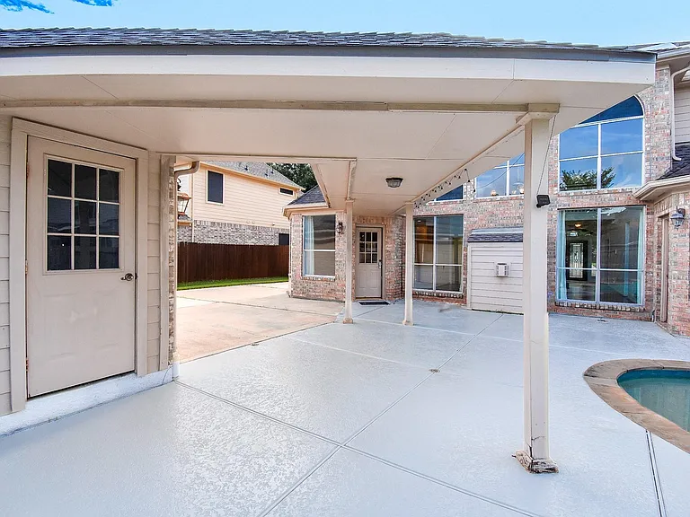 2719 Mossy Log Ct — Photo 35